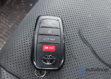 2026 Toyota Crown Xle из США, поврежденный, VIN JTDAAAAF8T3044079